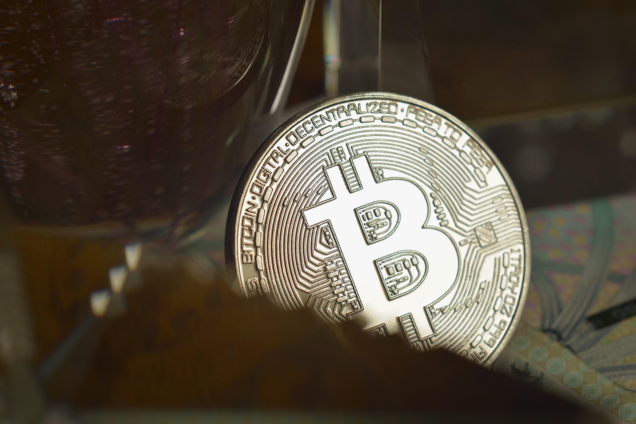 投资比特币和以太币哪个比较赚钱？Glassnode数据：BTC连续2年胜出